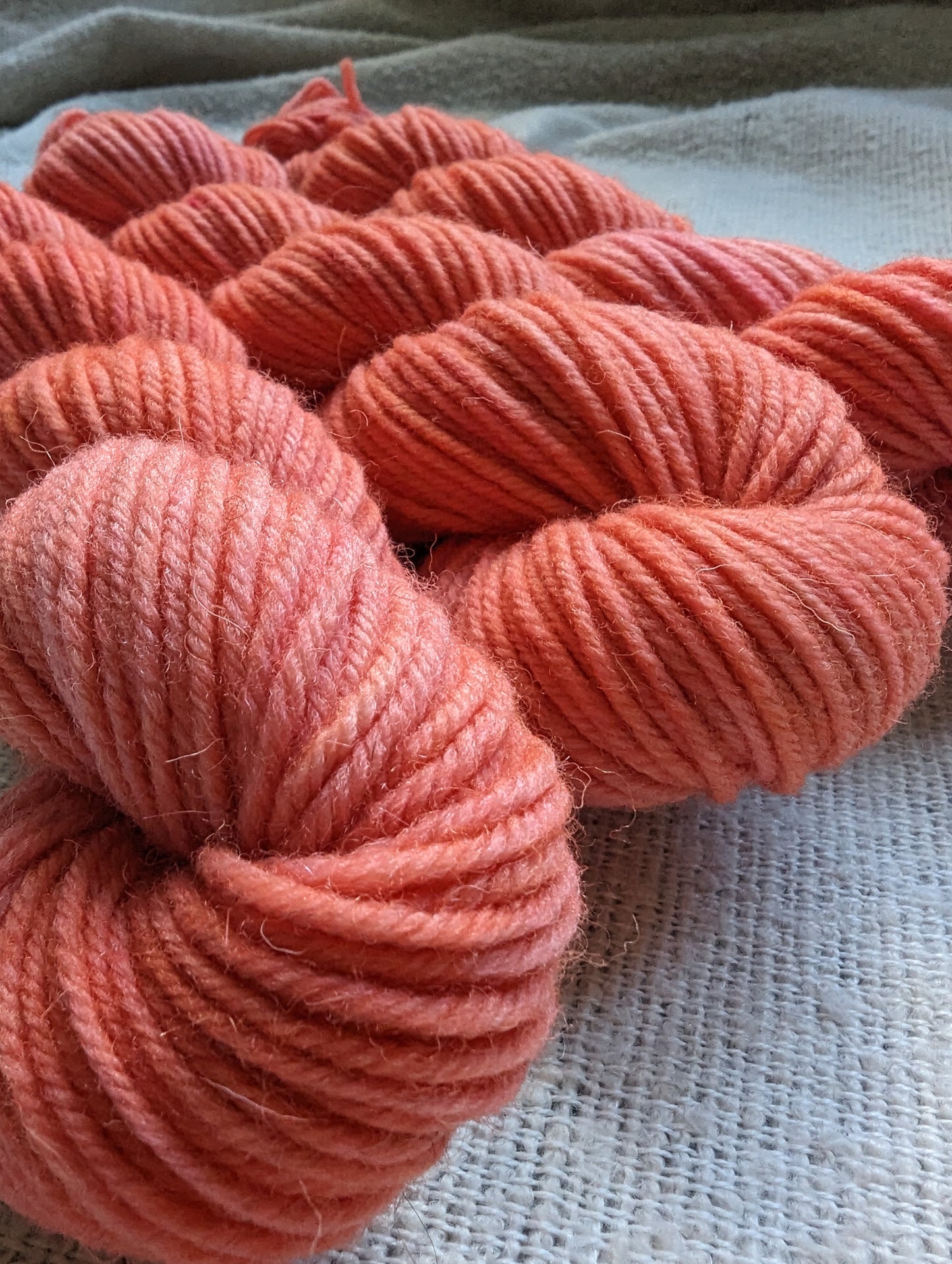 Girl Boss | Natural DK | 50g |